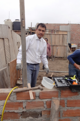 Leo's new house underway. Manuel is an excellent builder and general all round lovely human being.